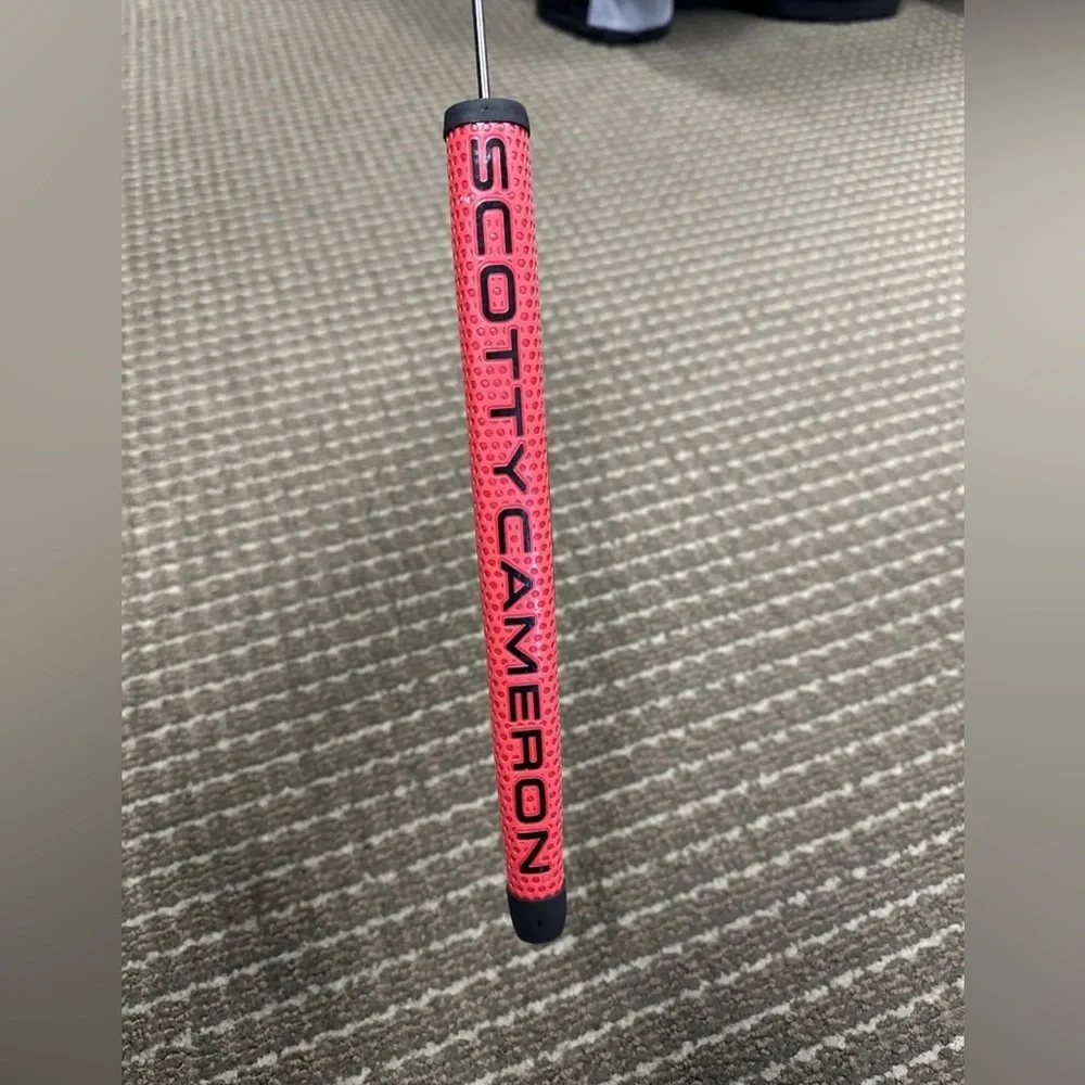 New Scotty Cameron Matador Putter Grip Red Black Titleist Circle T Golf Club